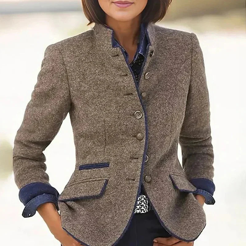 Sara | Elegante Kurzjacke mit Taschen